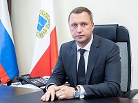 Губерснатор саратовской области Роман Бусаргин поздравил работников социальной сферы с профессиональным праздником
