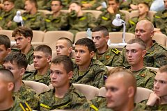 Окружной этап "Гвардеец-2026" стартовал для саратовских юнармейцев