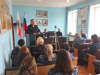Сотрудники Госавтоинспекции провели профилактическую беседу